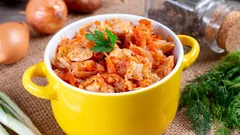 Hur du stuvade kål utan ansträngning: 3 utsökta steg-för-steg-recept